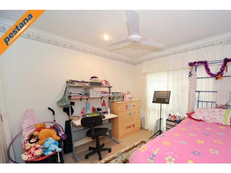 6 Meiland Place, Meadowbrook QLD 4131