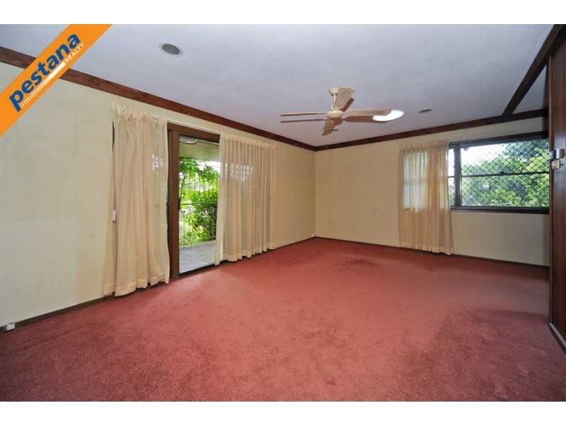 158 Smith Road, Woodridge QLD 4114