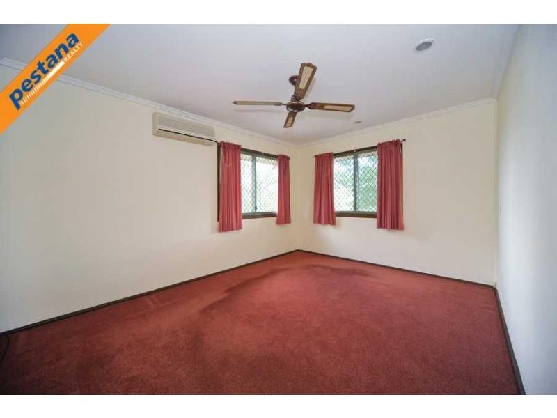 158 Smith Road, Woodridge QLD 4114