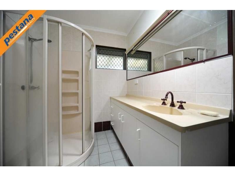 158 Smith Road, Woodridge QLD 4114