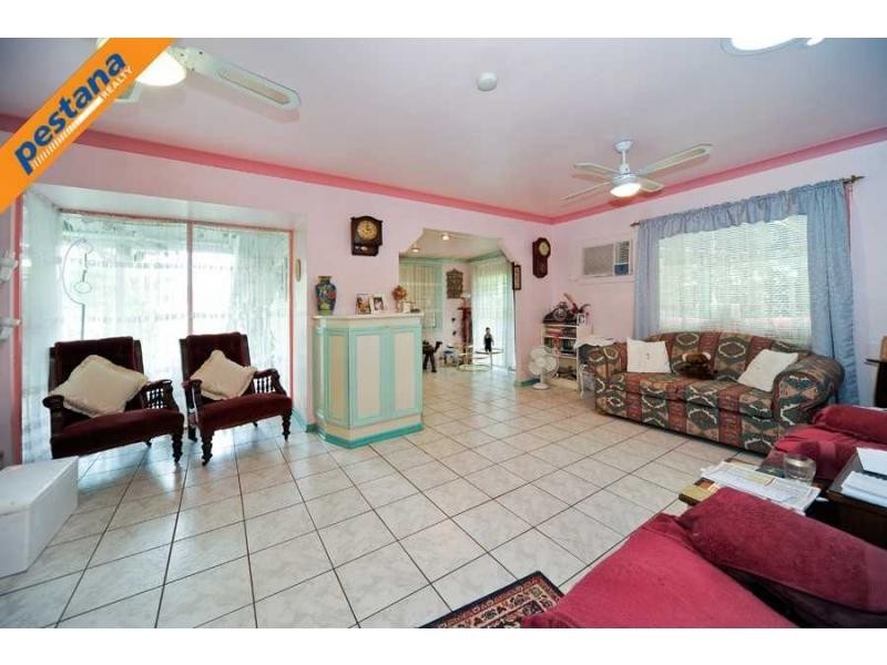 23 Palm Avenue, Kingston QLD 4114