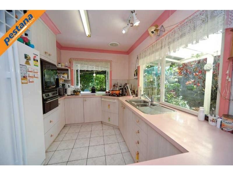 23 Palm Avenue, Kingston QLD 4114