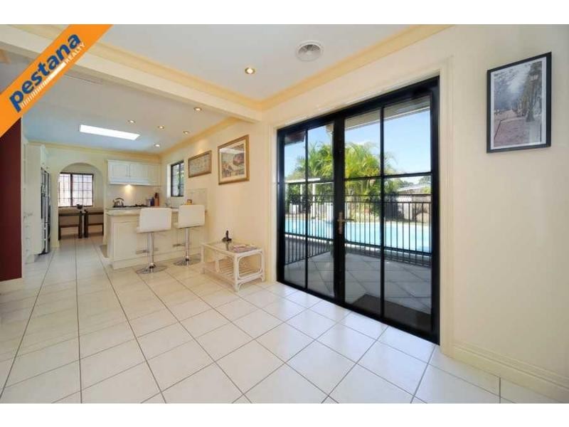 29 Westmoreland Boulevard, Springwood QLD 4127