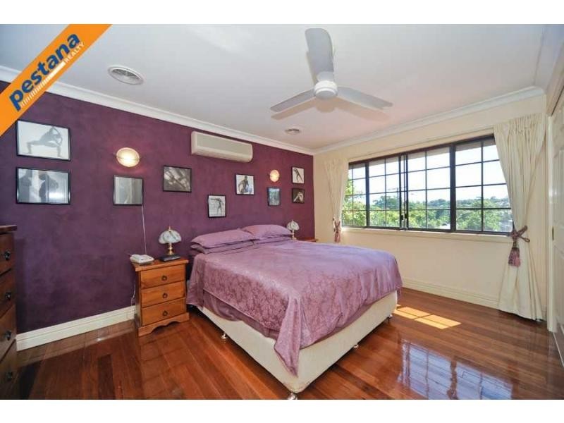 29 Westmoreland Boulevard, Springwood QLD 4127