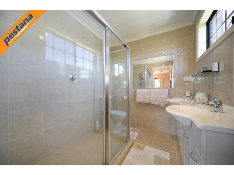 29 Westmoreland Boulevard, Springwood QLD 4127