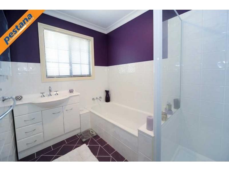 29 Westmoreland Boulevard, Springwood QLD 4127