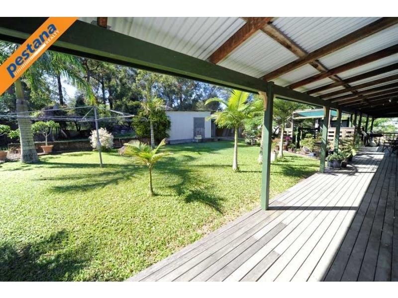 9-11 Alexander Street, Woodridge QLD 4114