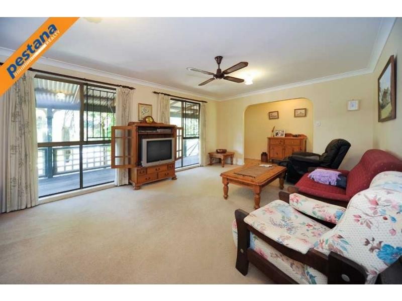 9-11 Alexander Street, Woodridge QLD 4114