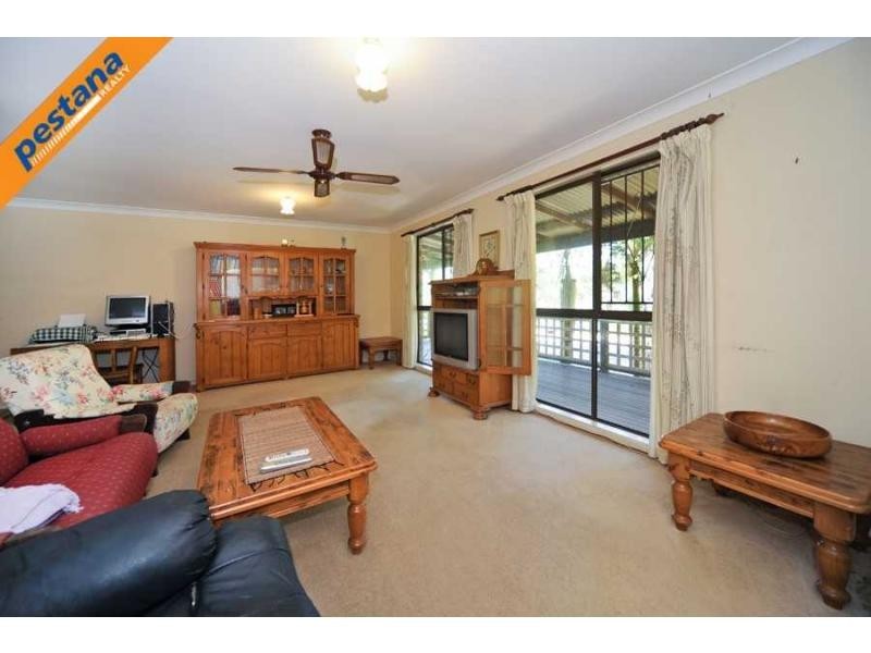 9-11 Alexander Street, Woodridge QLD 4114