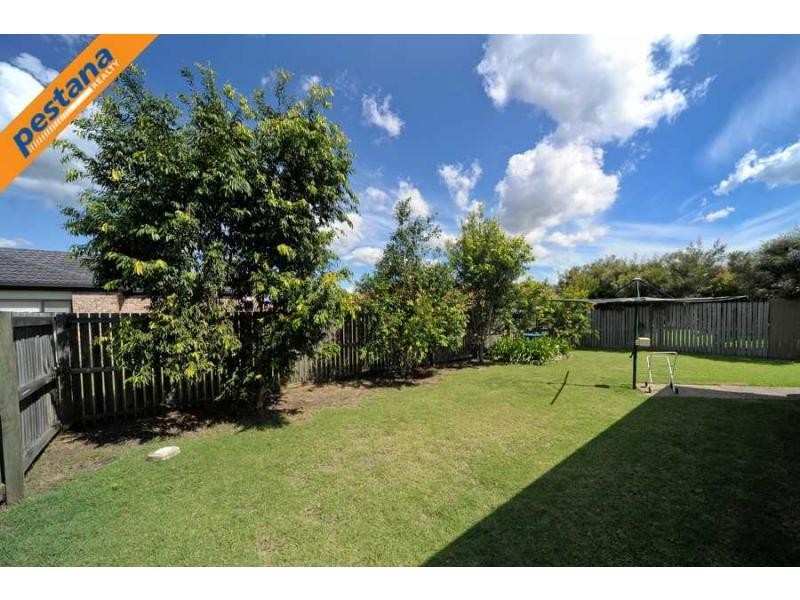42 Meadowbrook Drive, Meadowbrook QLD 4131