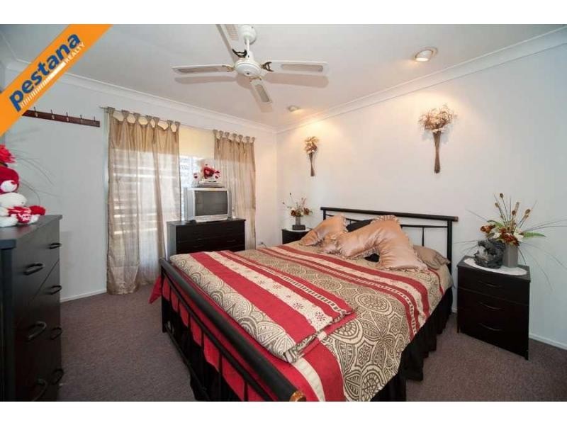 18 Apodis Street, Kingston QLD 4114