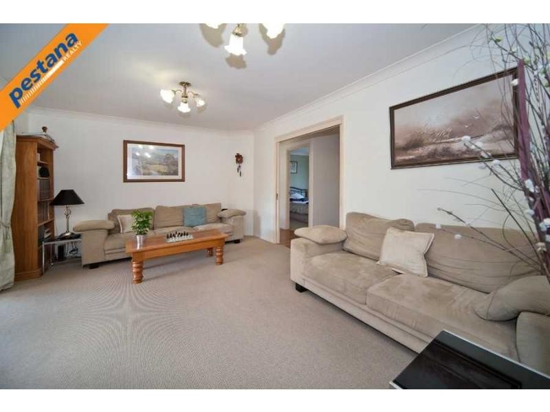 8 Cardwell Court, Meadowbrook QLD 4131
