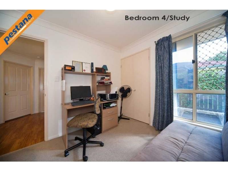 8 Cardwell Court, Meadowbrook QLD 4131