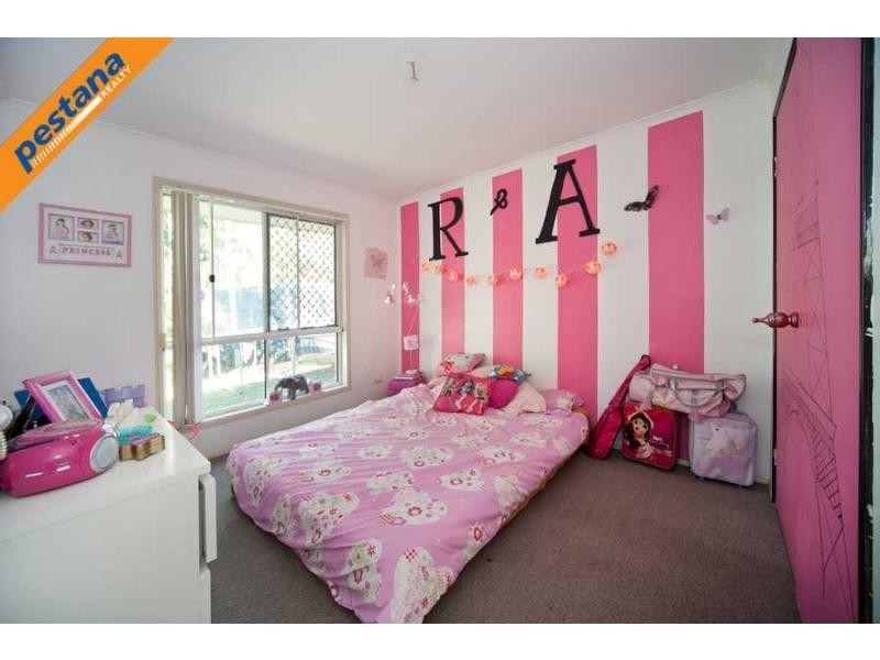 14 Buttercup Close, Meadowbrook QLD 4131