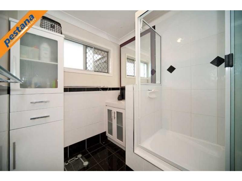 28 Finfoot Street, Rochedale South QLD 4123