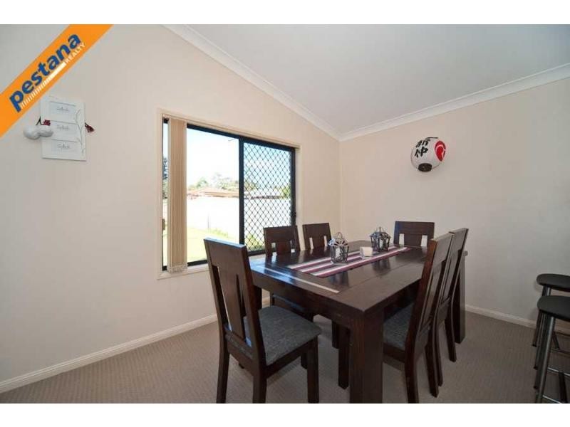 8 Duchess Court, Loganlea QLD 4131