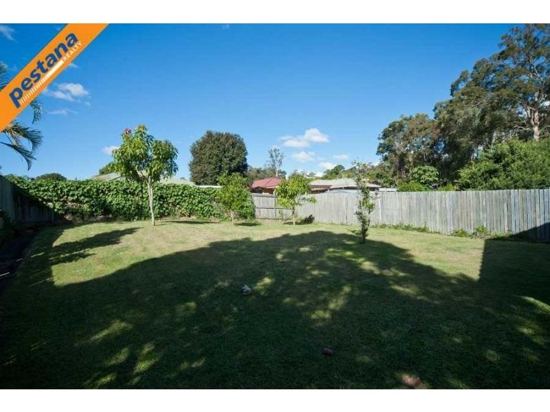 8 Duchess Court, Loganlea QLD 4131