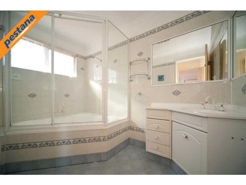 144 Queens Road, Slacks Creek QLD 4127