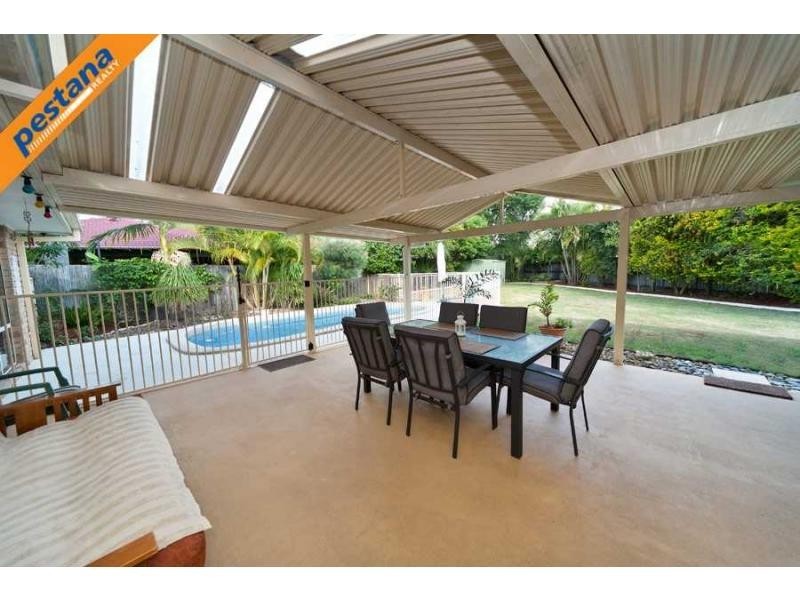 11 Palk Court, Meadowbrook QLD 4131