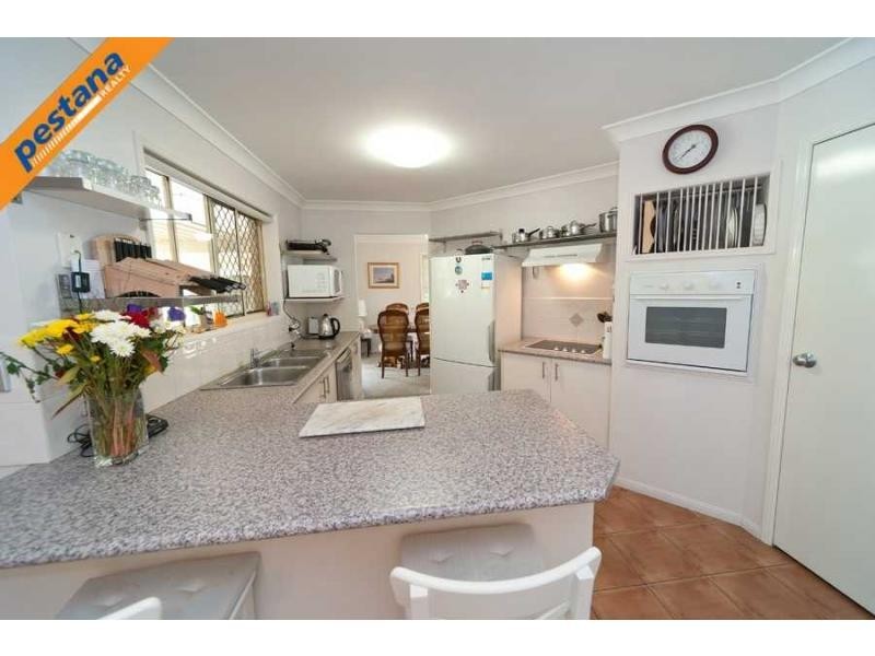 11 Palk Court, Meadowbrook QLD 4131