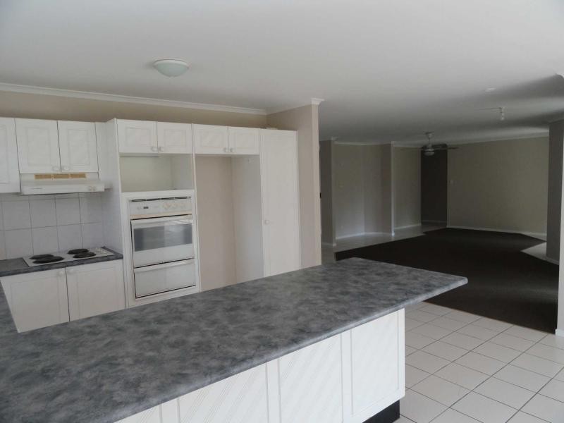 73 Kilsay Crescent, Meadowbrook QLD 4131