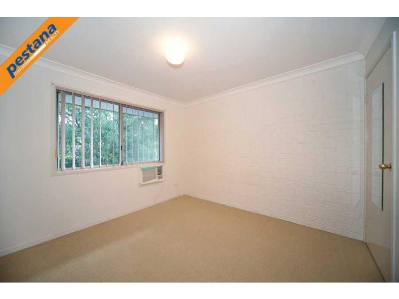 8/11 Smith Road, Woodridge QLD 4114
