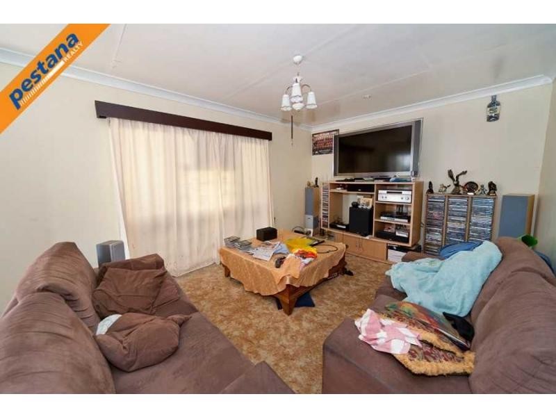 15 Baringa Avenue, Logan Central QLD 4114