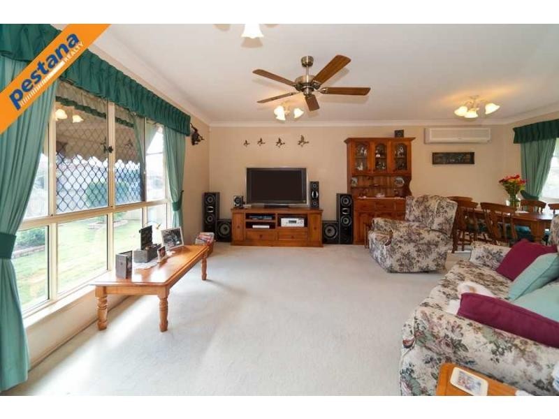 33 Denison Street, Meadowbrook QLD 4131