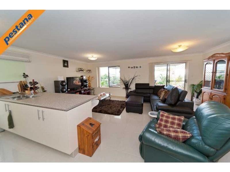 47 Spruce Street, Loganlea QLD 4131