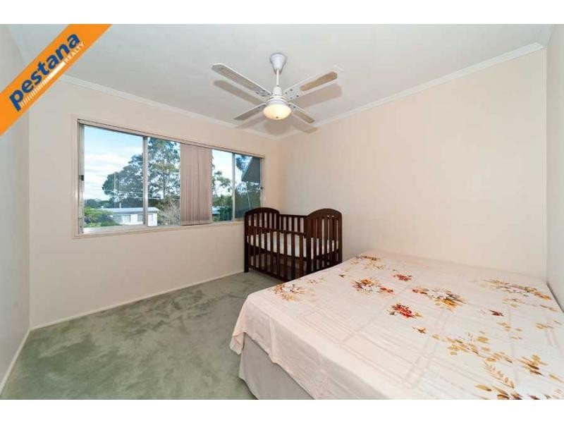 25 Ash Avenue, Woodridge QLD 4114