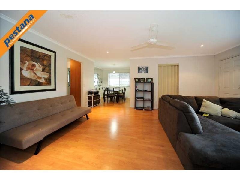 7 Farrington Court, Daisy Hill QLD 4127