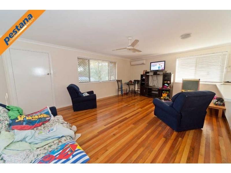 16 Barry Street, Slacks Creek QLD 4127