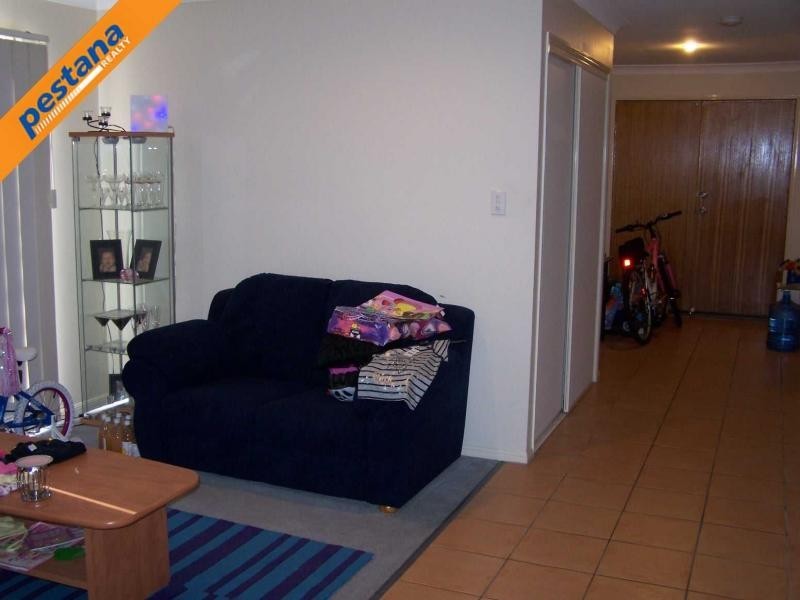 5 Starshine Street, Meadowbrook QLD 4131