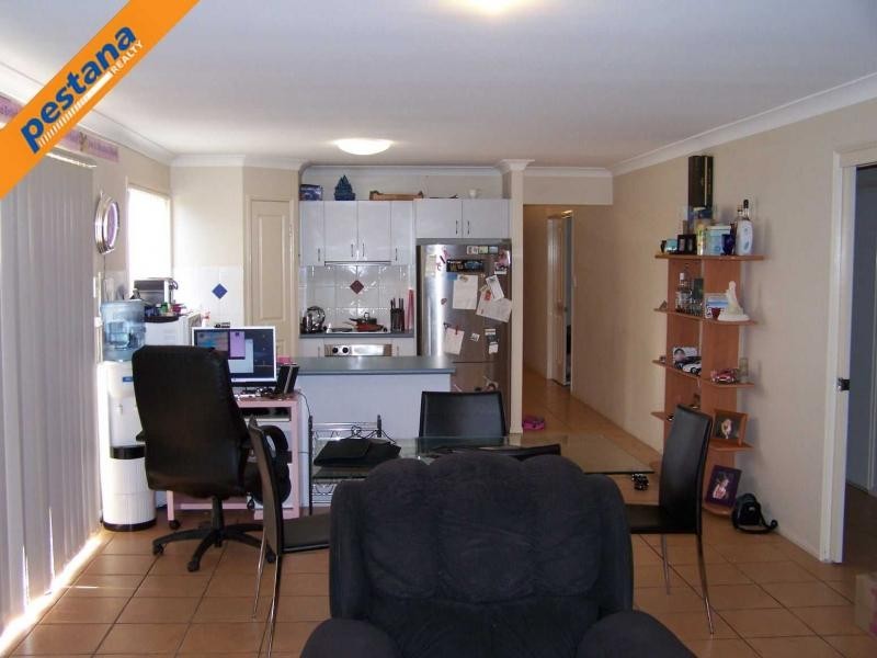 5 Starshine Street, Meadowbrook QLD 4131