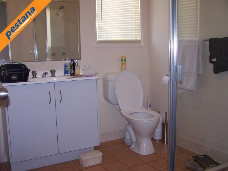 5 Starshine Street, Meadowbrook QLD 4131