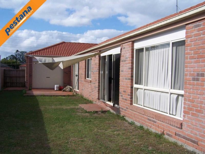 5 Starshine Street, Meadowbrook QLD 4131