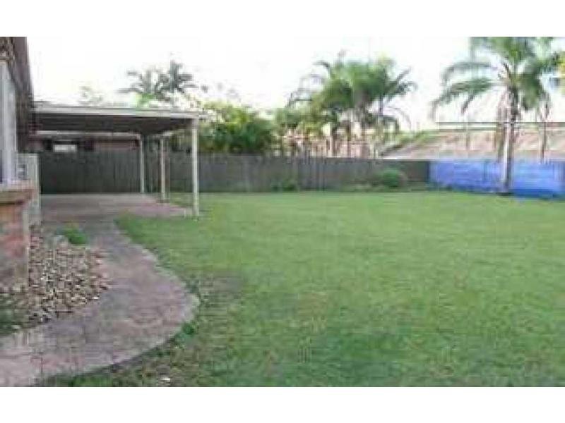 30 Yeates Crescent, Meadowbrook QLD 4131
