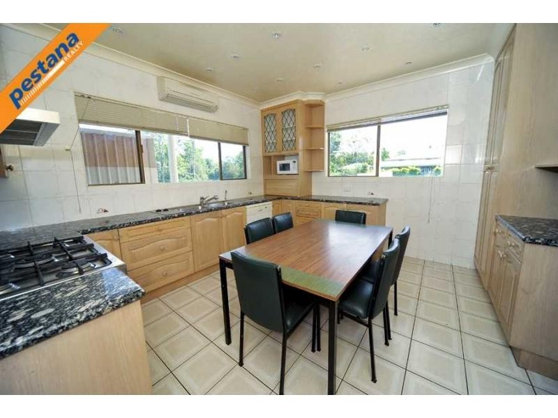 2 – 8 Atlantic Drive, Loganholme QLD 4129