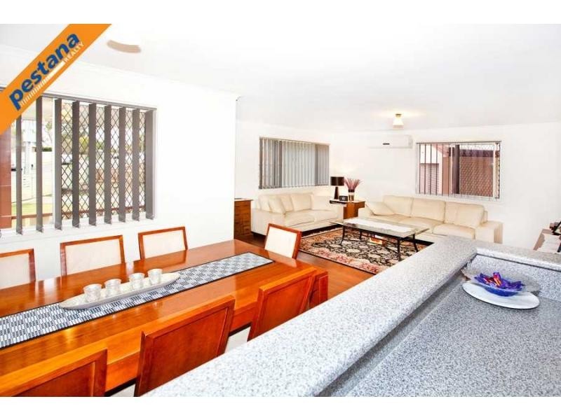 13 Dawson Street, Woodridge QLD 4114