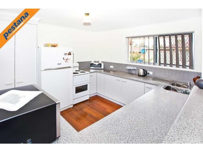 13 Dawson Street, Woodridge QLD 4114