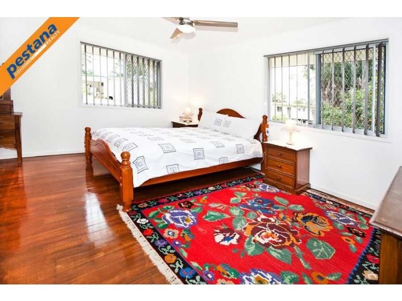 13 Dawson Street, Woodridge QLD 4114