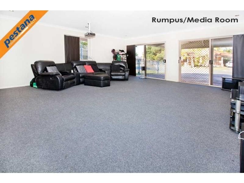 7 Berendt Court, Meadowbrook QLD 4131