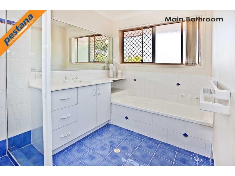7 Berendt Court, Meadowbrook QLD 4131