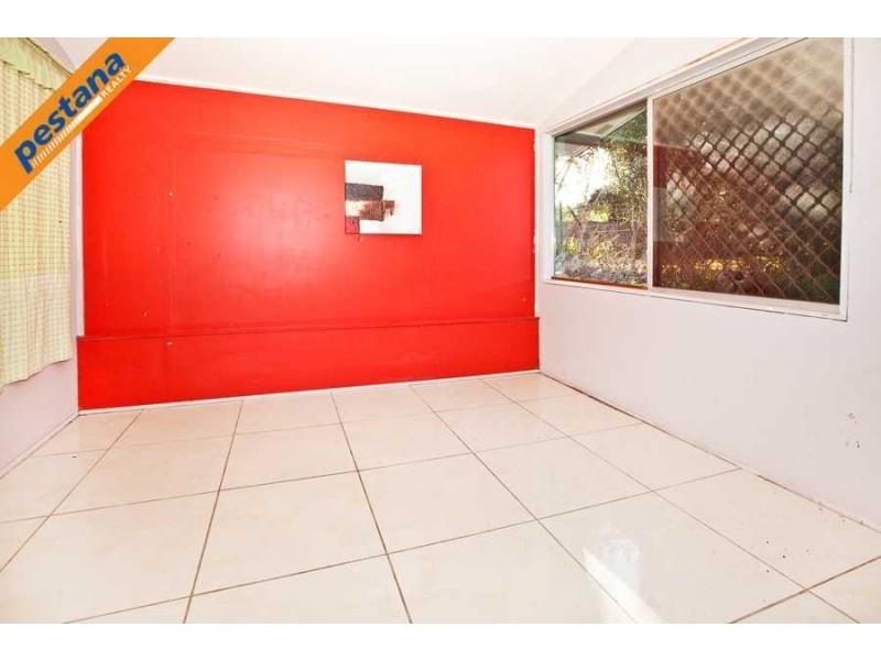 33 Winifred Street, Kingston QLD 4114