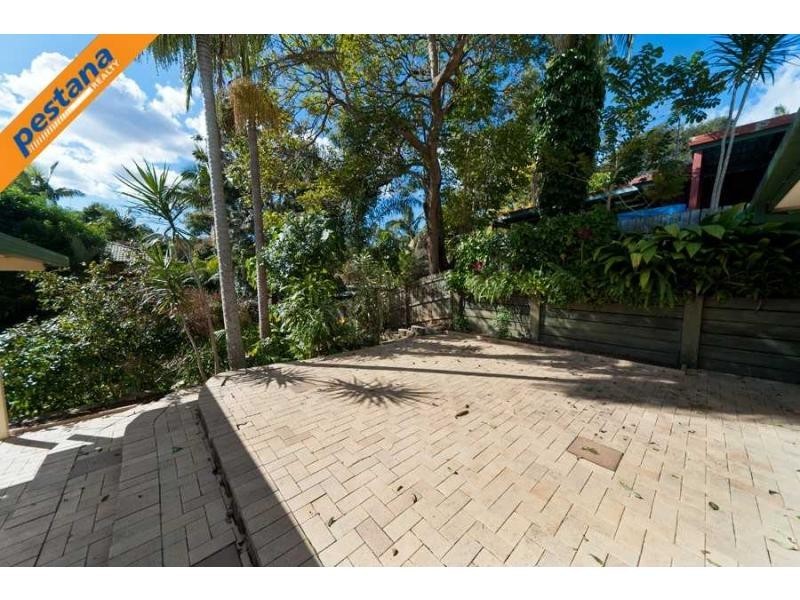 221 Upper Lyndale Street, Shailer Park QLD 4128