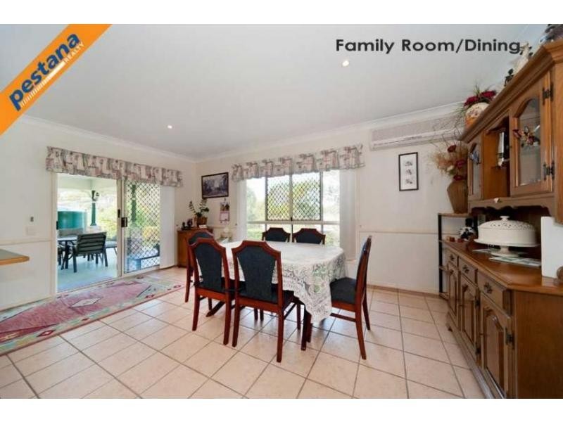 9 Cardwell Court, Meadowbrook QLD 4131