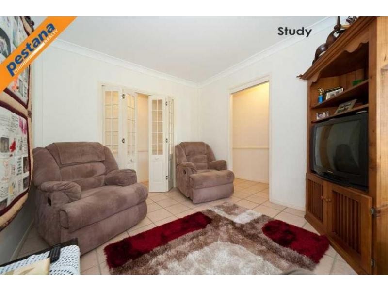 9 Cardwell Court, Meadowbrook QLD 4131