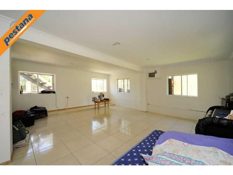 5 Wilde Street, Kingston QLD 4114