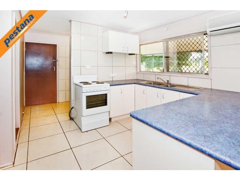 33 Winifred Street, Kingston QLD 4114