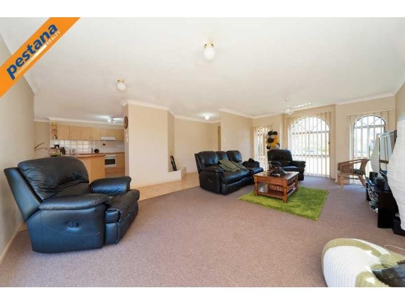 13 Meadowbrook Drive, Meadowbrook QLD 4131